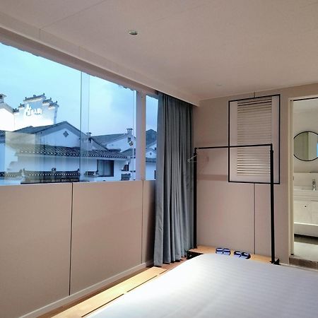 Serene Vale Inn Guilin-Free One Way Pick Up Service To High-Speed Railway Station For 2 Nights Exterior foto