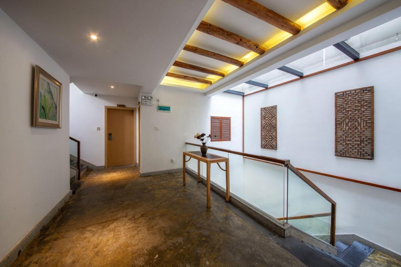 Serene Vale Inn Guilin-Free One Way Pick Up Service To High-Speed Railway Station For 2 Nights Exterior foto
