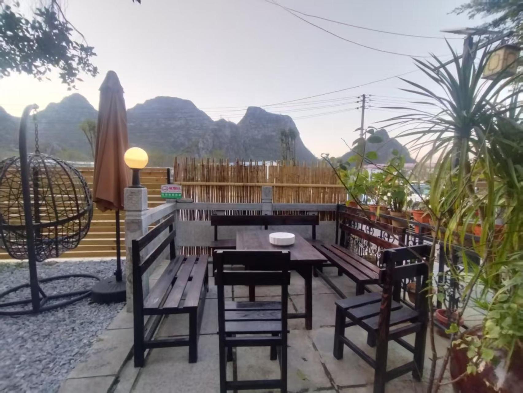 Serene Vale Inn Guilin-Free One Way Pick Up Service To High-Speed Railway Station For 2 Nights Exterior foto