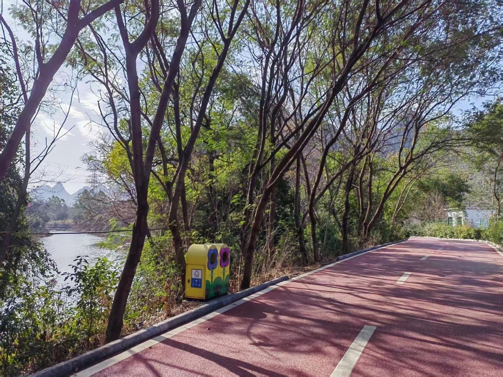 Serene Vale Inn Guilin-Free One Way Pick Up Service To High-Speed Railway Station For 2 Nights Exterior foto