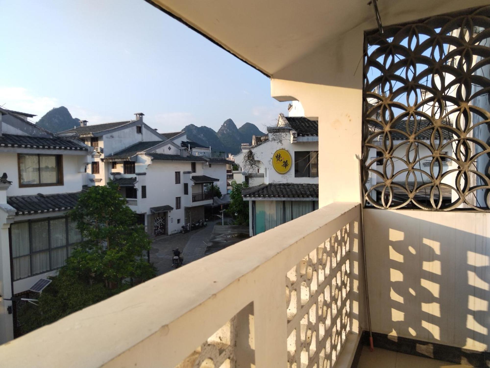 Serene Vale Inn Guilin-Free One Way Pick Up Service To High-Speed Railway Station For 2 Nights Exterior foto